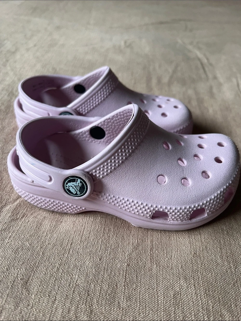 CROCS Kids Classic Clog in Light Pink